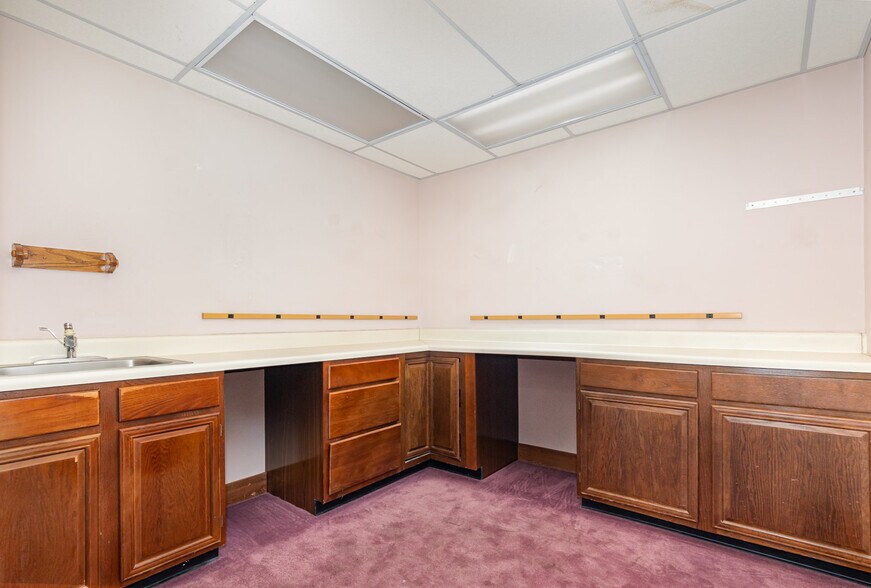 More Photos Of 1823 Charles St, Fredericksburg Office Residential For Sale