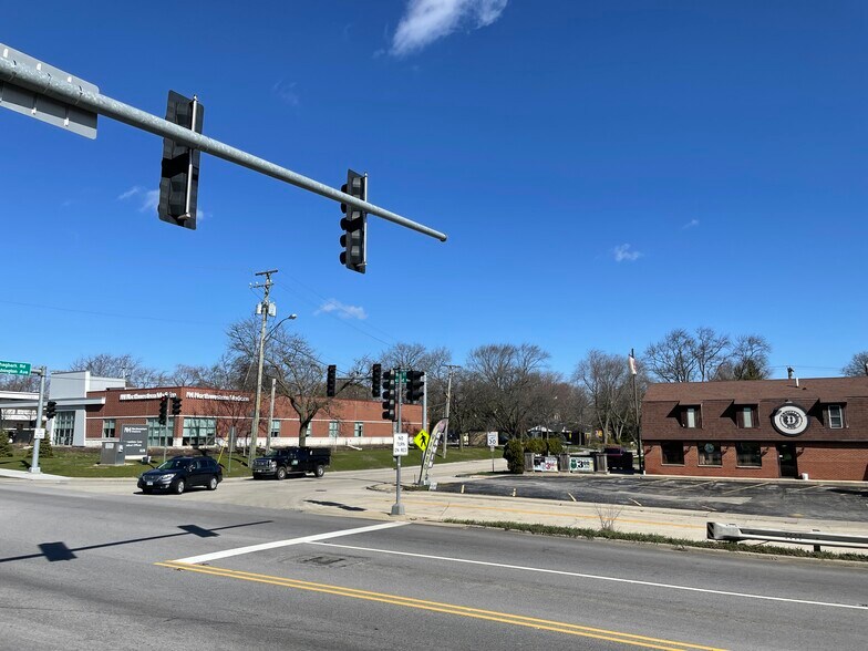 More Photos Of 511 Rockland Rd, Lake Bluff Land For Sale