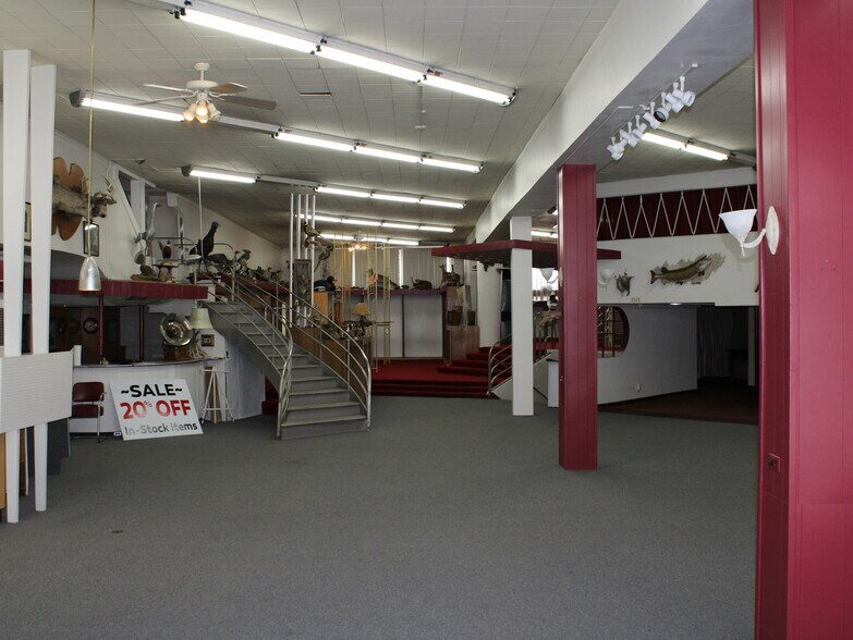 More Photos Of 116 S Main St, Fond Du Lac Office For Sale