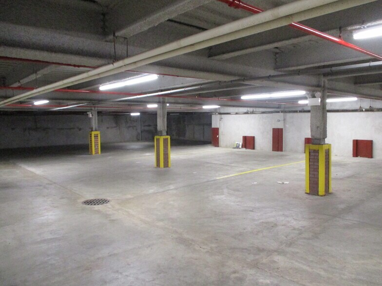 More Photos Of 2555 Ocean Ave, Brooklyn Storefront Retail Office For Lease