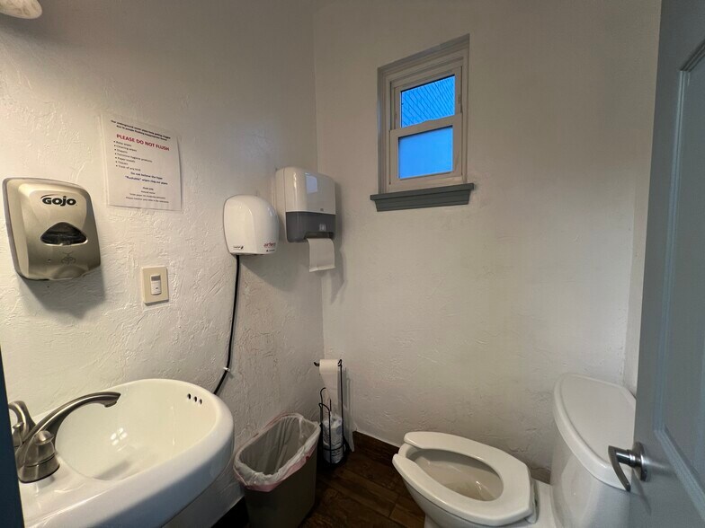 More Photos Of 4212 Old William Penn Hwy, Murrysville Medical For Sale