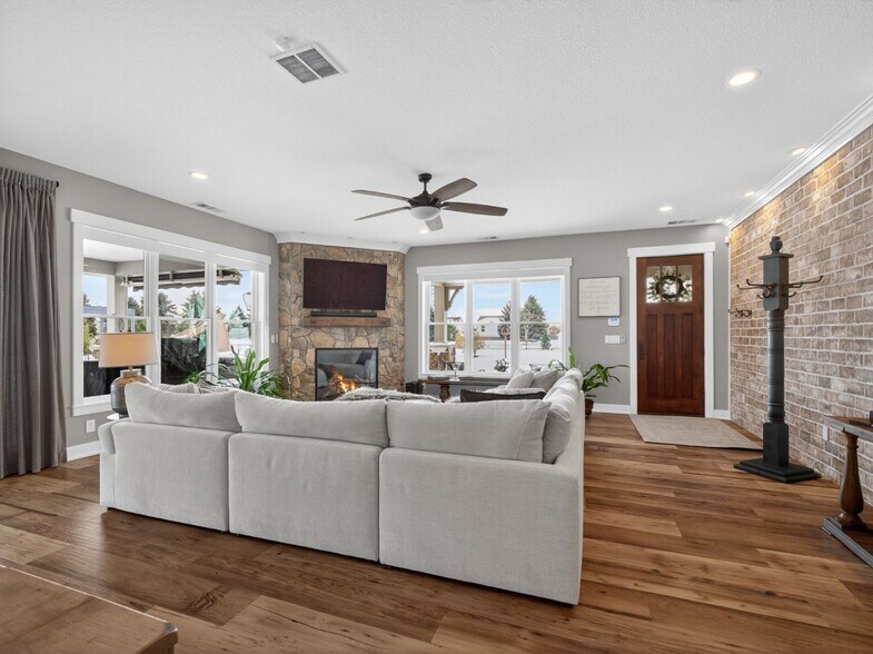 More Photos Of 15306 Covington Rd, Fort Wayne Flex For Sale