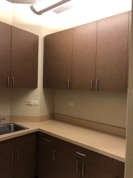 More Photos Of 50 E Washington St, Chicago Office For Sale
