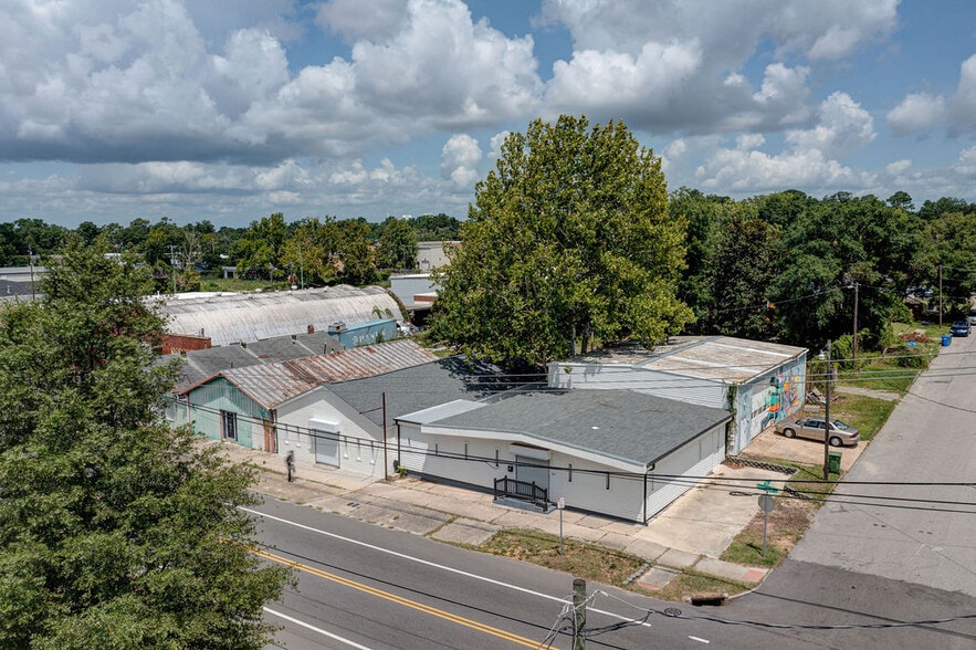 More Photos Of 621 Greenfield St, Wilmington Storefront Retail Office For Lease