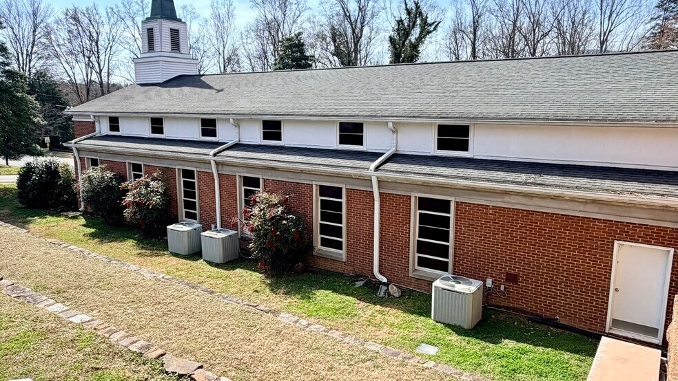 More Photos Of 195 New Market Rd, Tryon Religious Facility For Sale