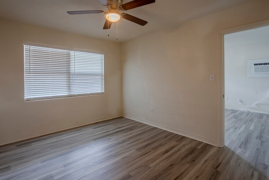 More Photos Of 1102 Sunset Point Rd, Clearwater Apartments For Sale