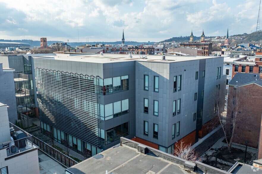 More Photos Of 15 E 14th St, Cincinnati Office For Sale