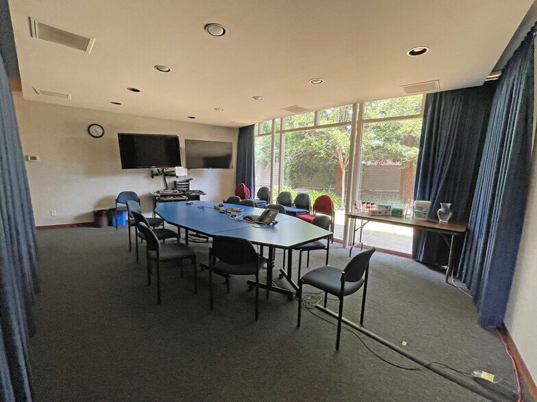 More Photos Of 2421 Mendocino Ave, Santa Rosa Office For Sale