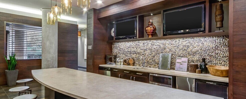 More Photos Of 1201 W Mt. Royal Ave, Baltimore Apartments For Lease