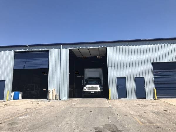 More Photos Of 9709 Brown Ln, Austin Unknown For Lease