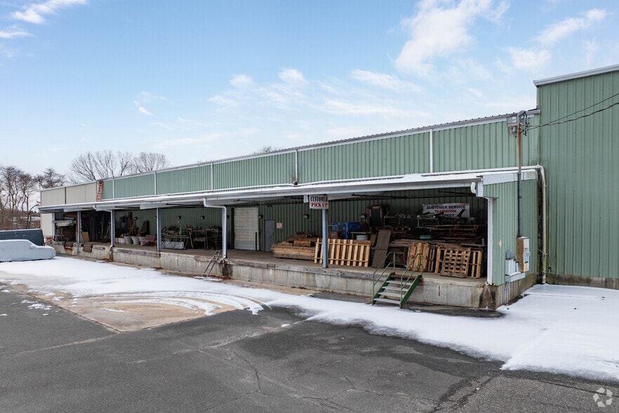 Primary Photo Of 26 Frowein Rd, Center Moriches Warehouse For Sale