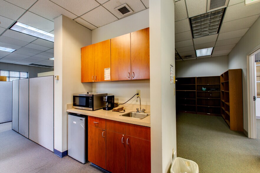 More Photos Of 5878 S Rapp St, Littleton Office For Lease