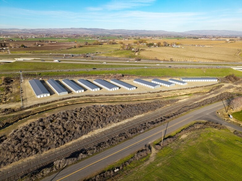 More Photos Of 1223 Bailey Ave, Granger Specialty For Sale