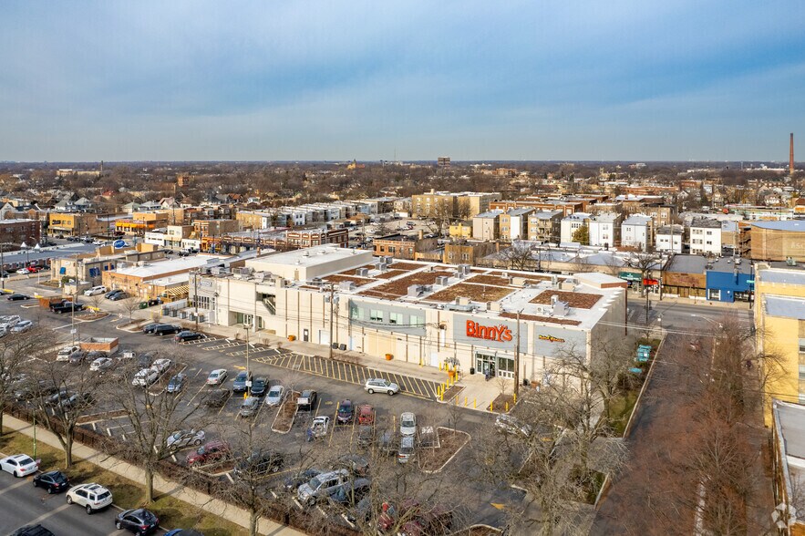 More Photos Of 4901 W Irving Park Rd, Chicago Unknown For Lease