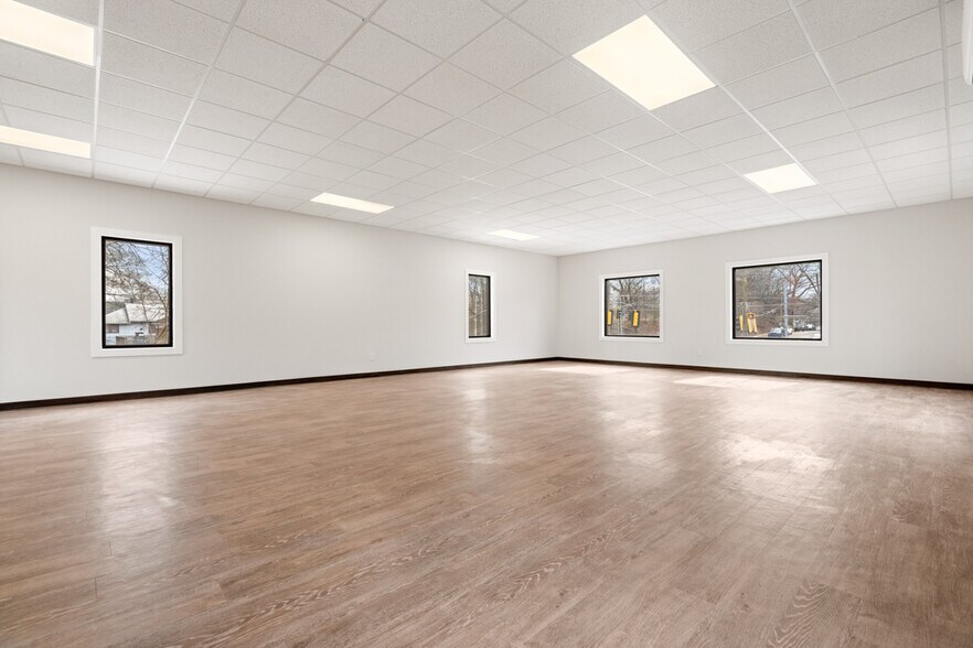 More Photos Of 1390 Memorial Dr SE, Atlanta Office For Lease