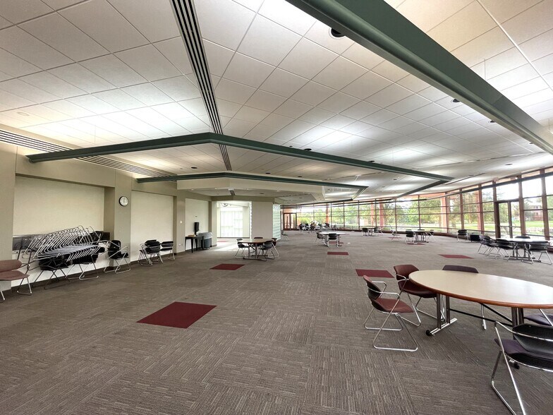 More Photos Of 3800 Wilson Ave, Loveland Manufacturing For Lease