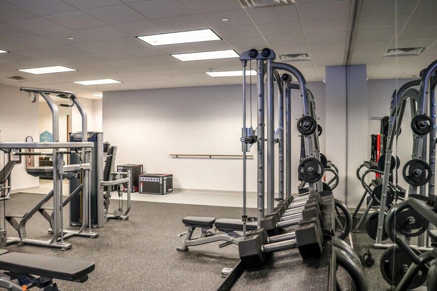 More Photos Of 100 Lexington St, Fort Worth Office For Lease