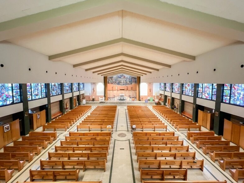 More Photos Of 3736 Gentilly Blvd, New Orleans Religious Facility For Sale