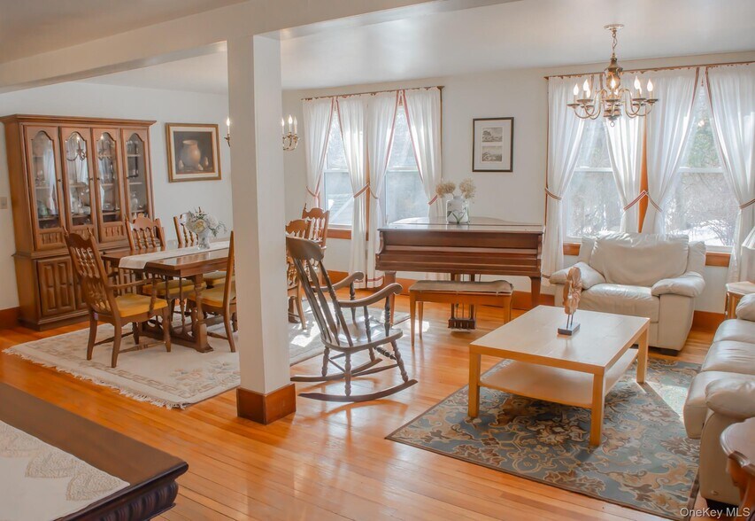 More Photos Of 8874 US Route 9W, Athens Office Residential For Sale
