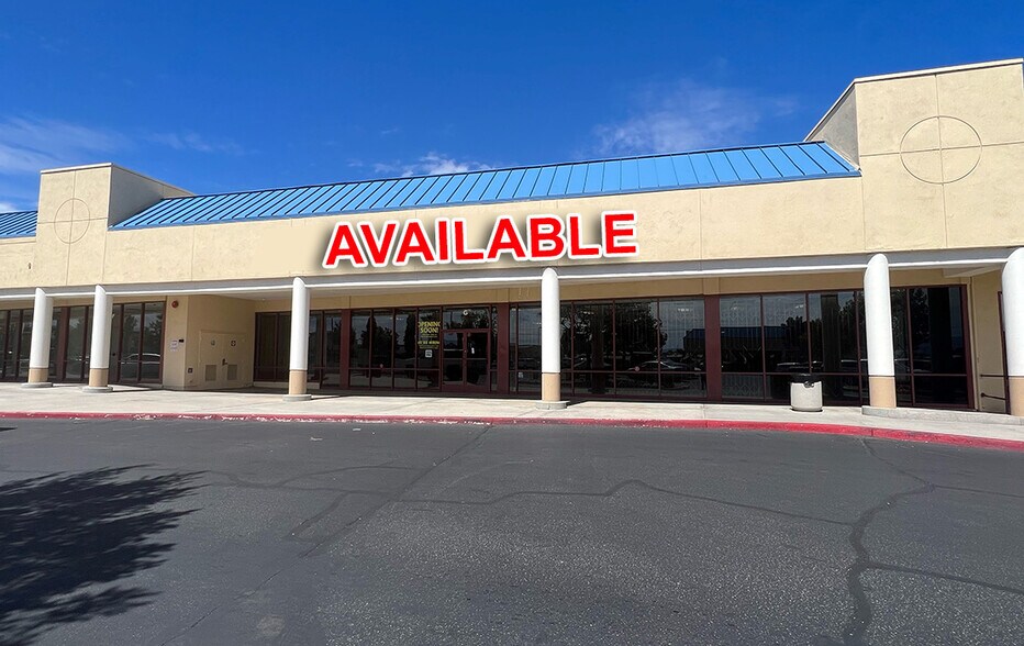More Photos Of 17100 Bear Valley Rd, Victorville General Retail For Lease