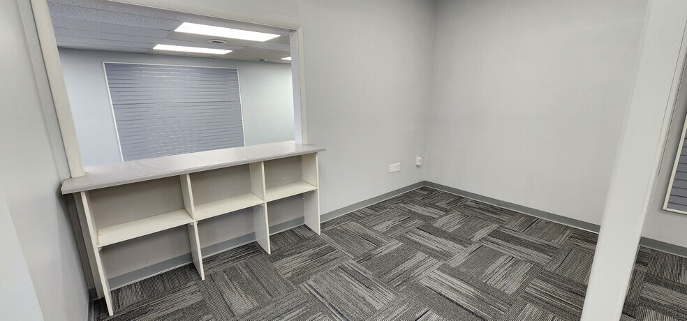 More Photos Of 424 Wentz St, Tiffin Storefront Retail Office For Lease