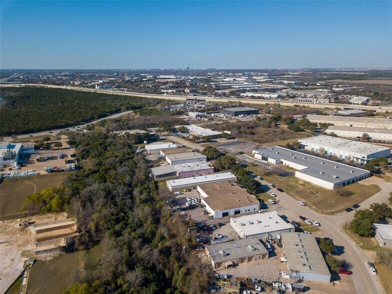 More Photos Of 4909 Commercial Park Dr, Austin Flex For Sale