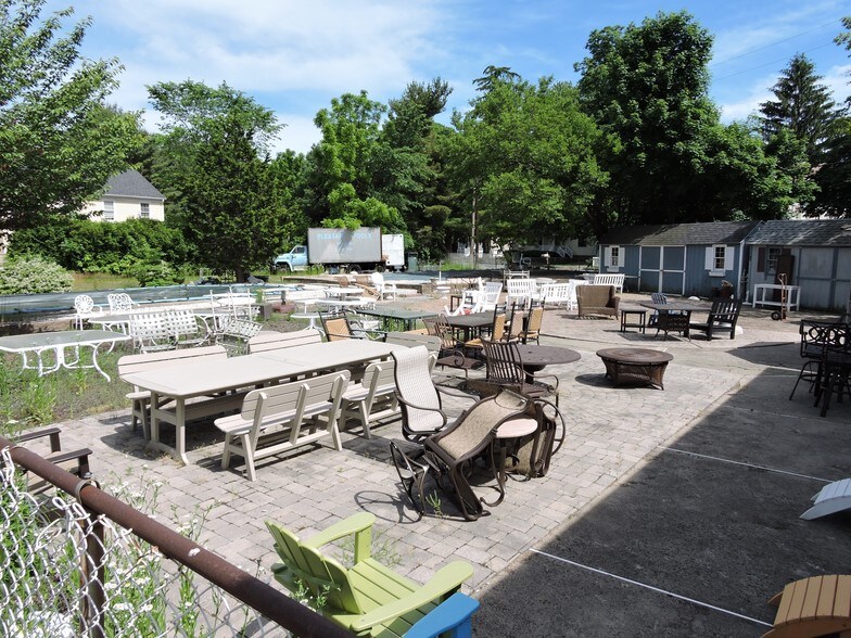 More Photos Of 128 Main St, Chester General Retail For Sale