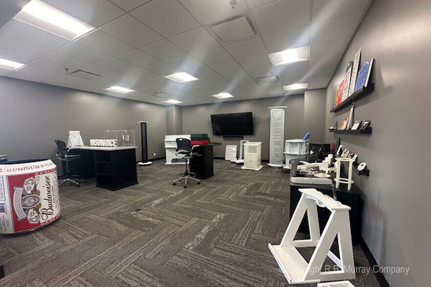 More Photos Of 820 N Cedarbrook Ave, Springfield Industrial For Sale