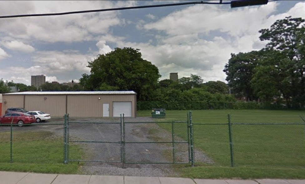 More Photos Of 1035-1037 Montgomery St S, Syracuse Light Manufacturing For Sale