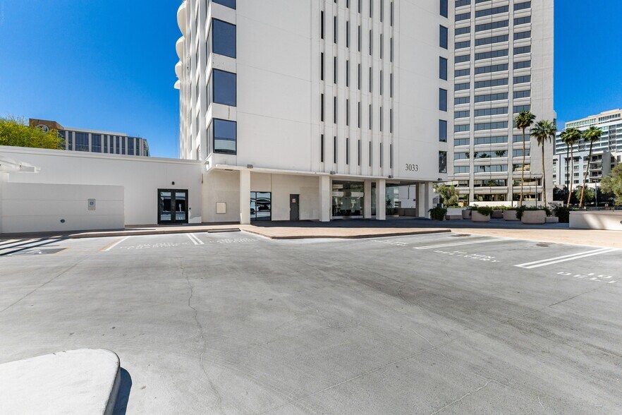 More Photos Of 3033 N Central Ave, Phoenix Loft Creative Space For Sale