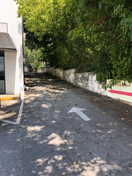 More Photos Of 290 NE Hammond Dr, Atlanta Unknown For Lease