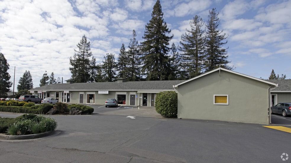 More Photos Of 706 Trancas St, Napa Freestanding For Lease