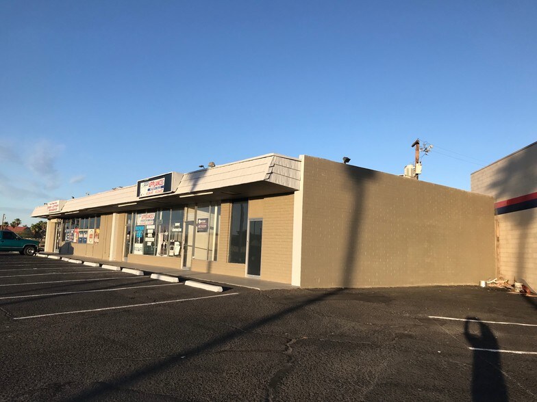 More Photos Of 8385 W Grand Ave, Peoria General Retail For Lease