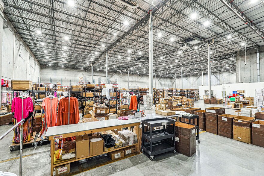 More Photos Of 9315 NW 112th Ave, Miami Warehouse For Sale