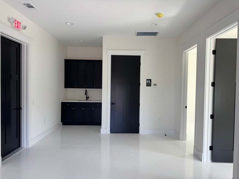 More Photos Of 12362 Speedway Blvd, Hardeeville Light Distribution For Lease