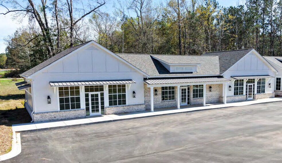 More Photos Of 573 Chapin Rd, Chapin Unknown For Lease