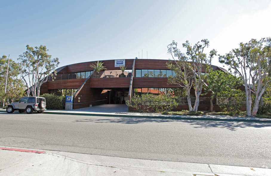 Primary Photo Of 29160 Heathercliff Rd, Malibu Office For Lease