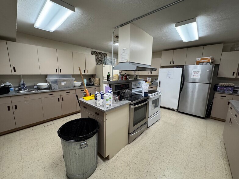 More Photos Of 2100 S 51st St, Omaha Religious Facility For Sale