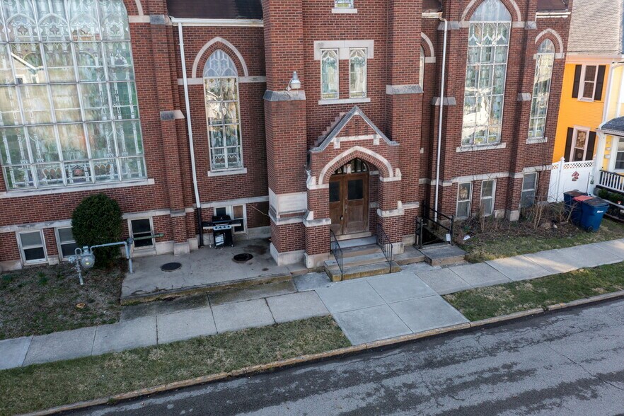More Photos Of 531 W Ash St, Piqua Religious Facility For Sale