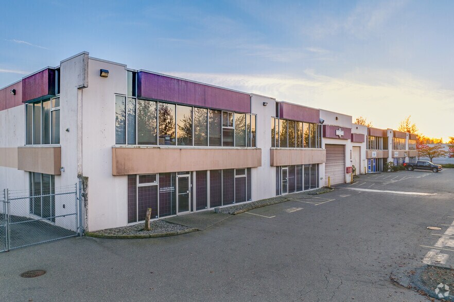 More Photos Of 17688 66th Ave, Surrey Warehouse For Lease