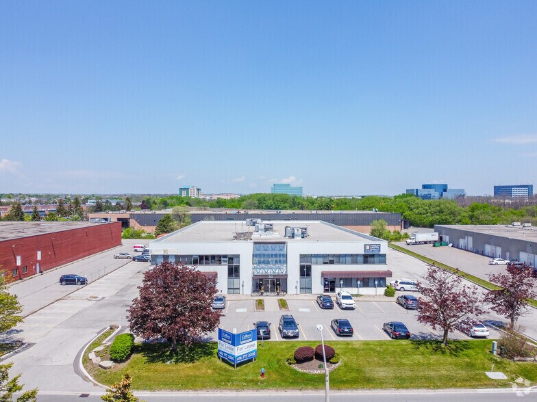 More Photos Of 30 E Beaver Creek Rd, Richmond Hill Coworking Space