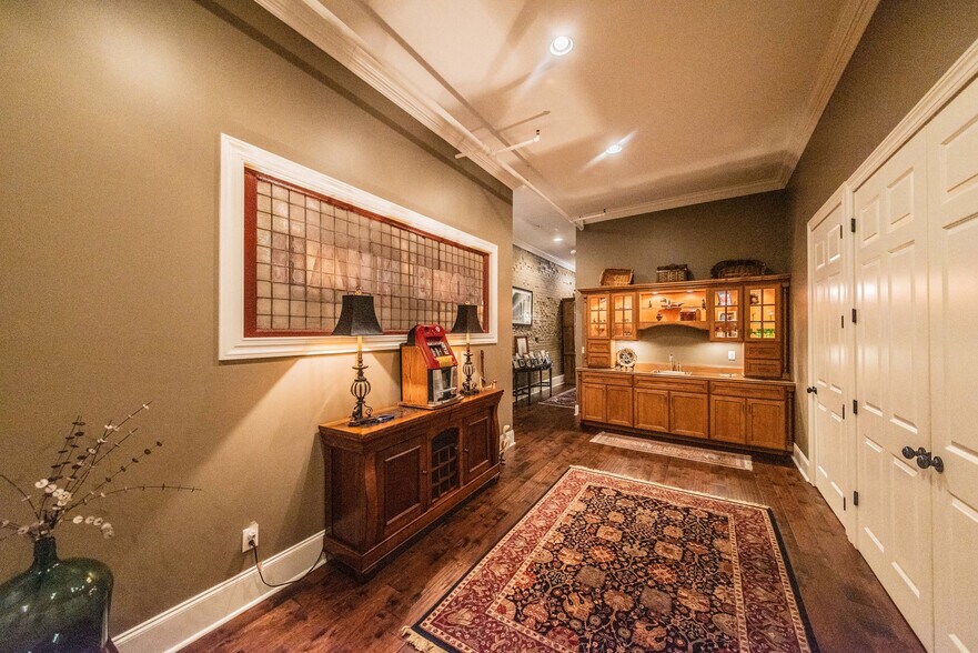 More Photos Of 212 Broadway St, Paducah Apartments For Sale