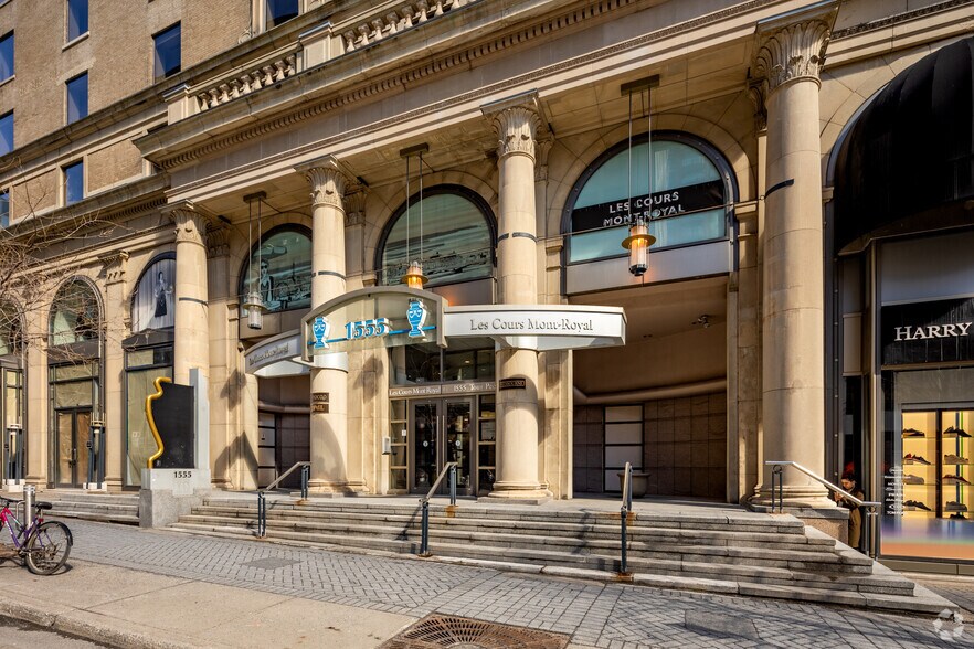 More Photos Of 1555 Rue Peel, Montréal Office For Lease