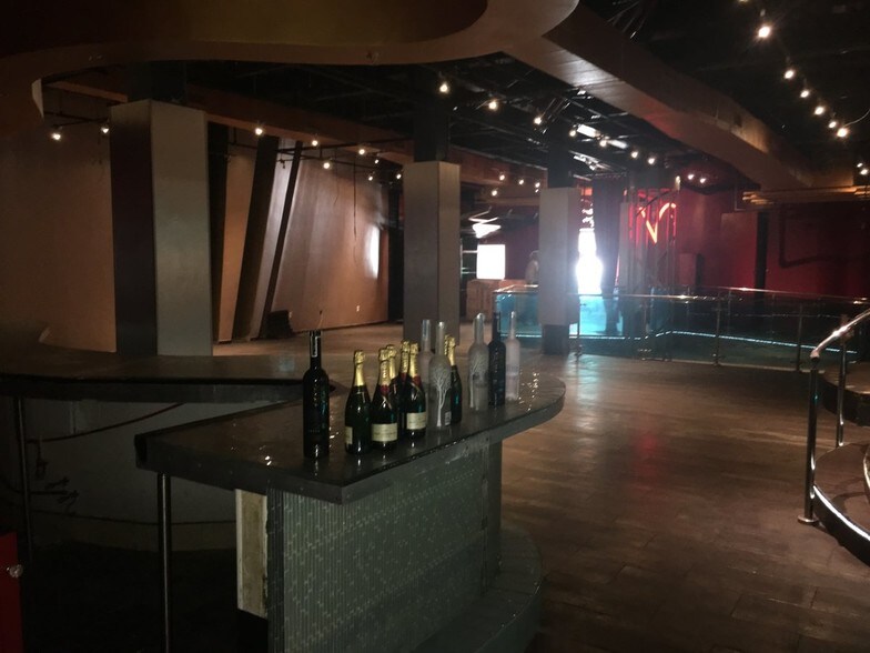 More Photos Of 801 Frenchmen St, New Orleans Restaurant For Lease