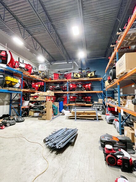 More Photos Of 4663 Byrne Rd, Burnaby Warehouse For Sale