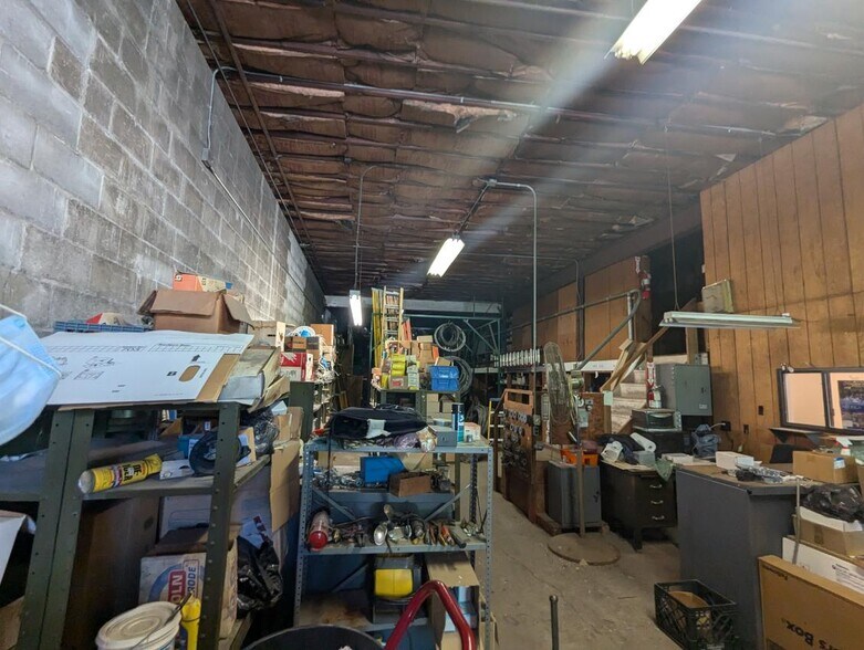 More Photos Of 21 Pommenville St, Pawtucket Warehouse For Sale