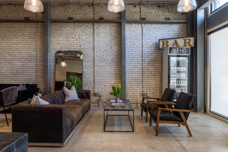 More Photos Of 1502 N Nebraska Ave, Tampa Storefront Retail Office For Sale