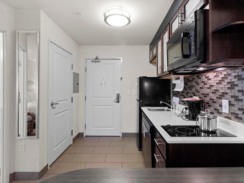 More Photos Of 1220 E Douglas Rd, Granger Hotel For Sale