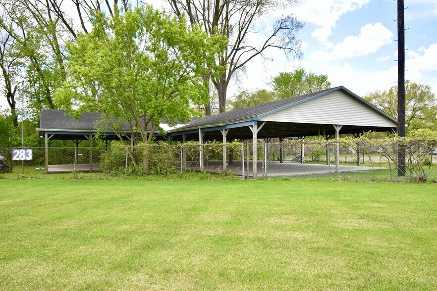 More Photos Of 21900 Middlebelt Rd, Farmington Hills Religious Facility For Sale