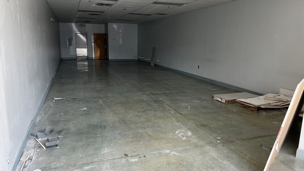 More Photos Of 6443 Zebulon Rd, Macon-Bibb General Retail For Sale